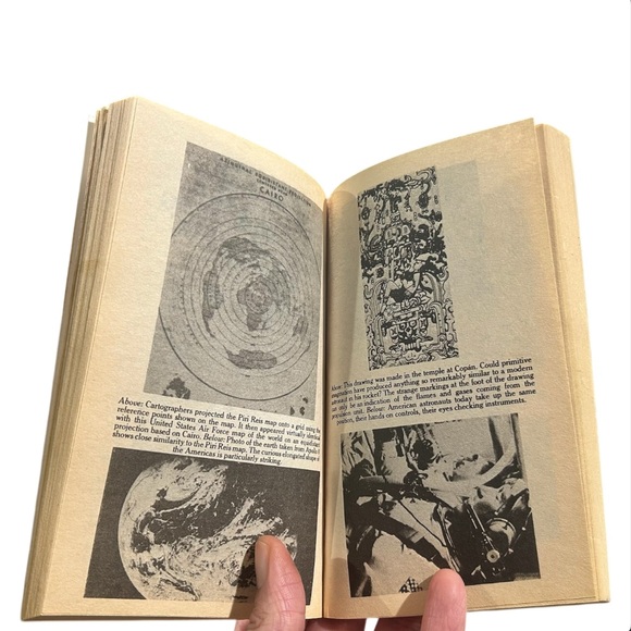 Chariots of the Gods — Erich von Däniken — Berkley Mass‑Market 1977 — Excellent - Picture 8 of 10